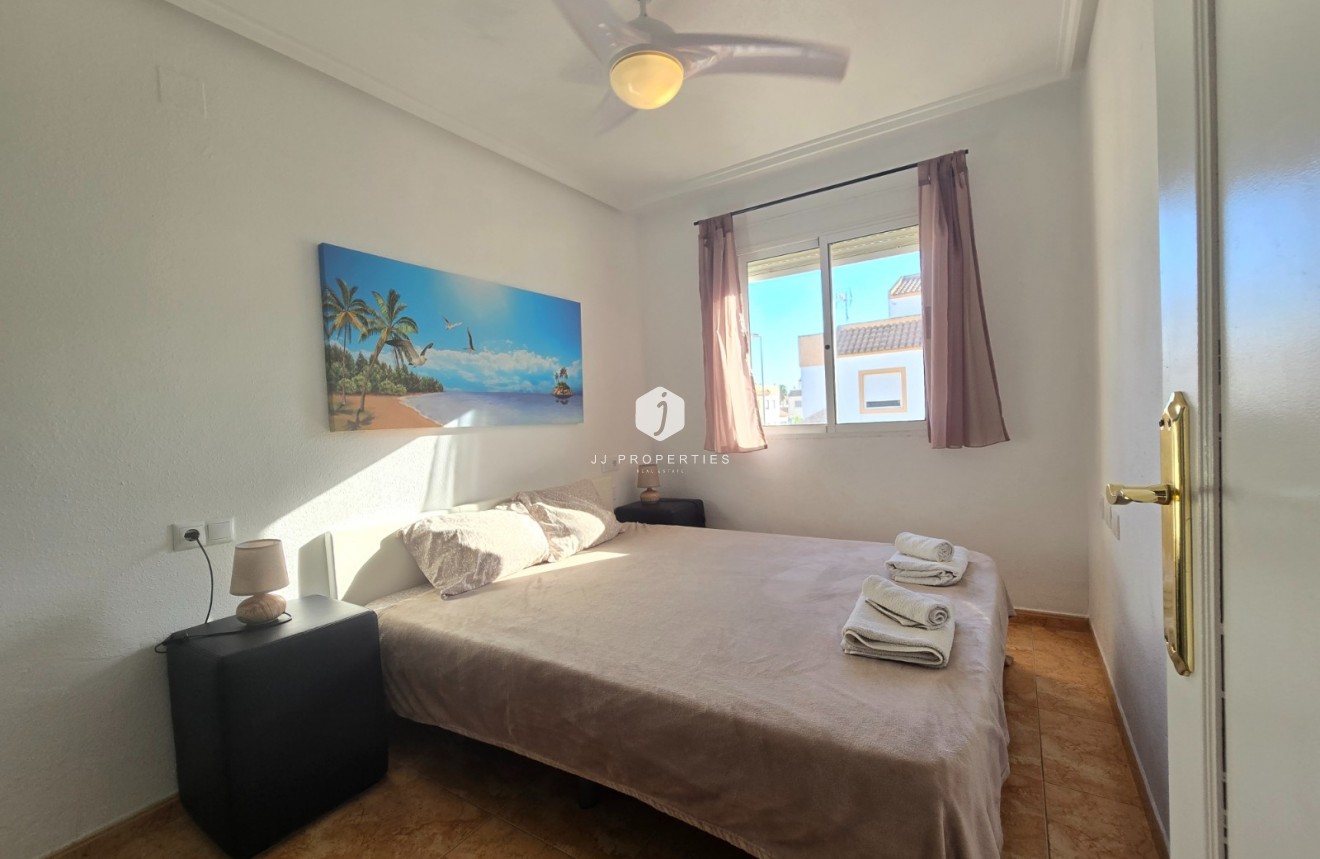 Tweedehands - Appartement / flat -
Torrevieja - Costa Blanca