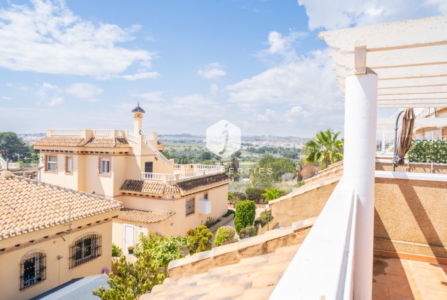 Z drugiej ręki - Szalet -
Orihuela Costa - Los Almendros - La Florida