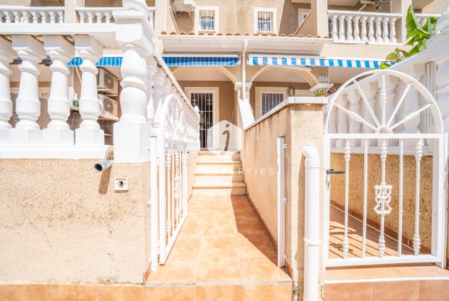 Z drugiej ręki - Szalet -
Orihuela Costa - Los Almendros - La Florida