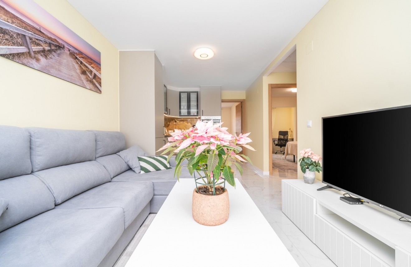 Tweedehands - Bungalow -
Torrevieja - Torretas