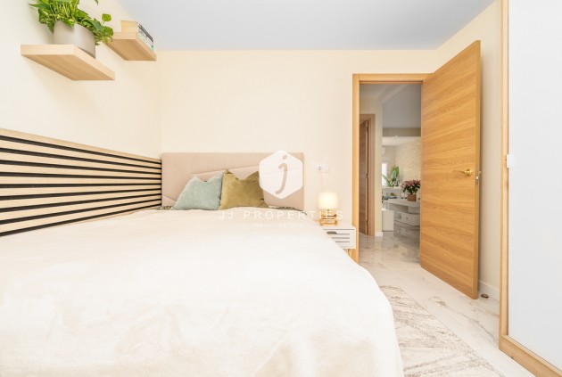 Tweedehands - Bungalow -
Torrevieja - Torretas