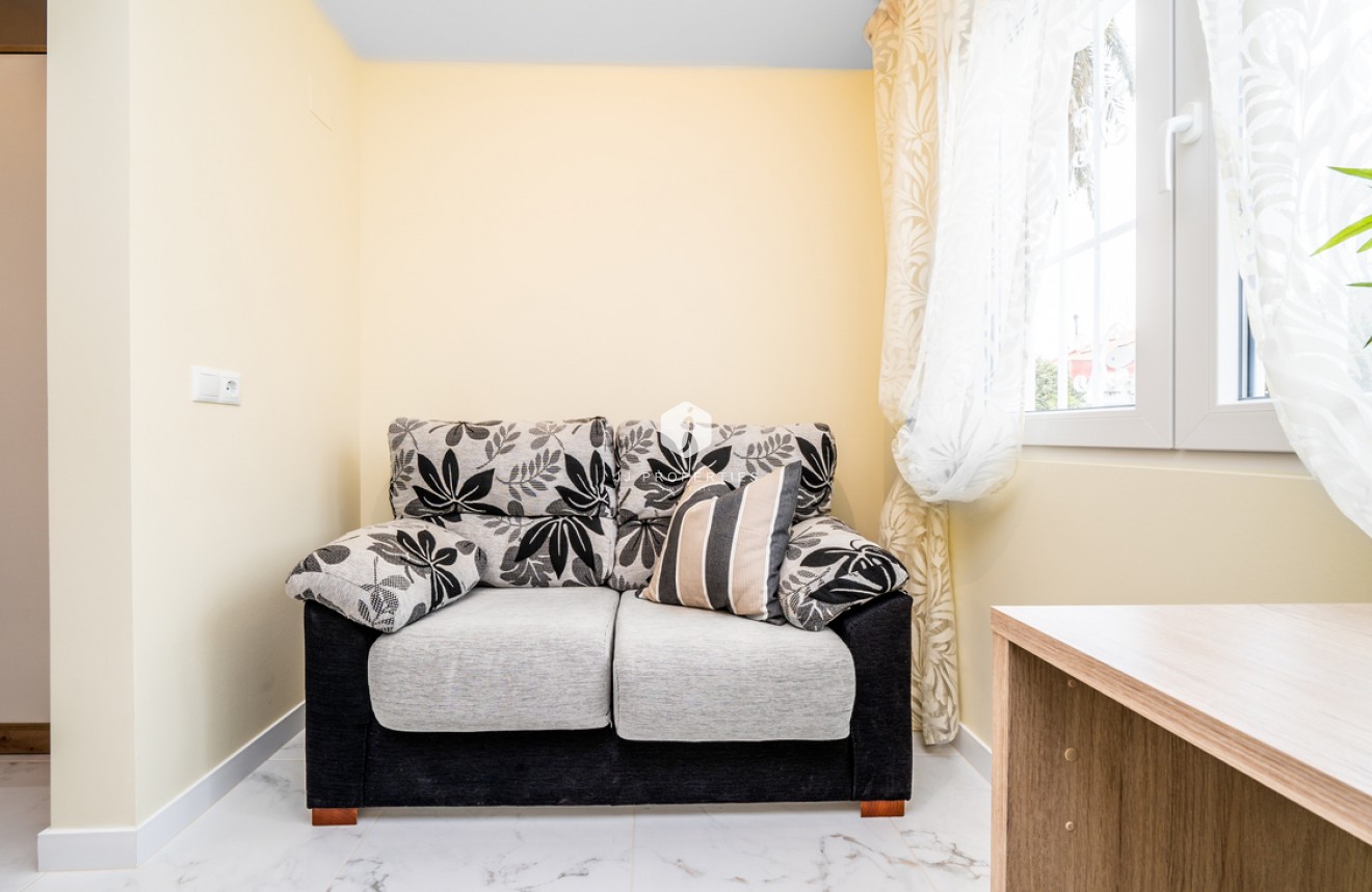 Tweedehands - Bungalow -
Torrevieja - Torretas