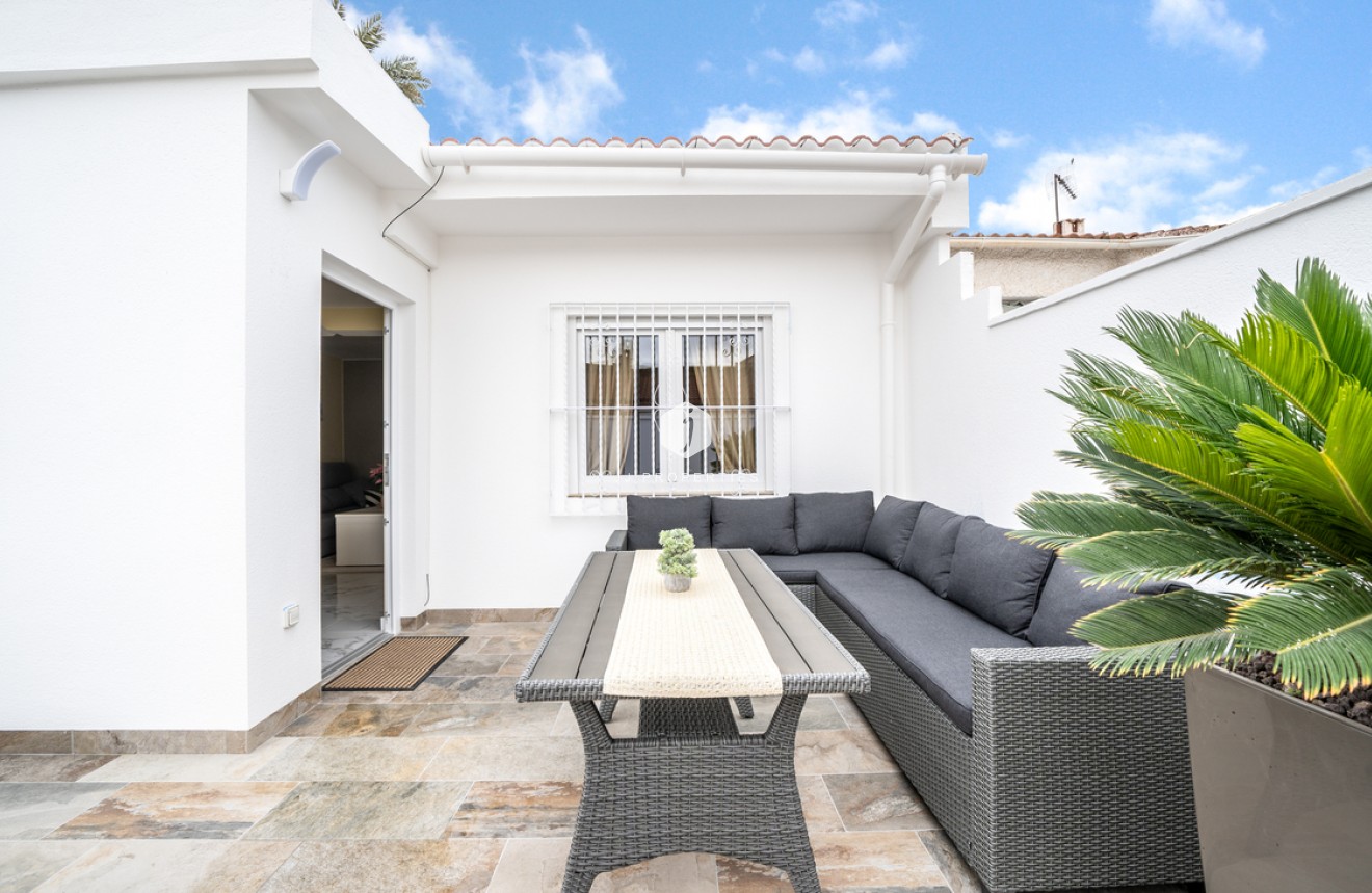 Tweedehands - Bungalow -
Torrevieja - Torretas
