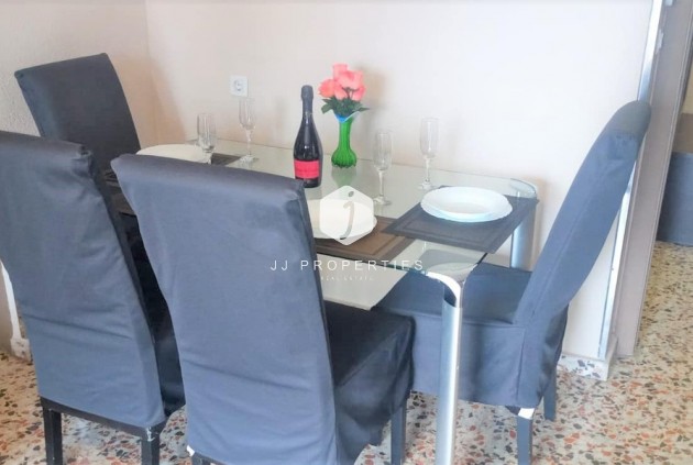 Z drugiej ręki - Mieszkanie w bloku -
Punta Prima - Costa Blanca