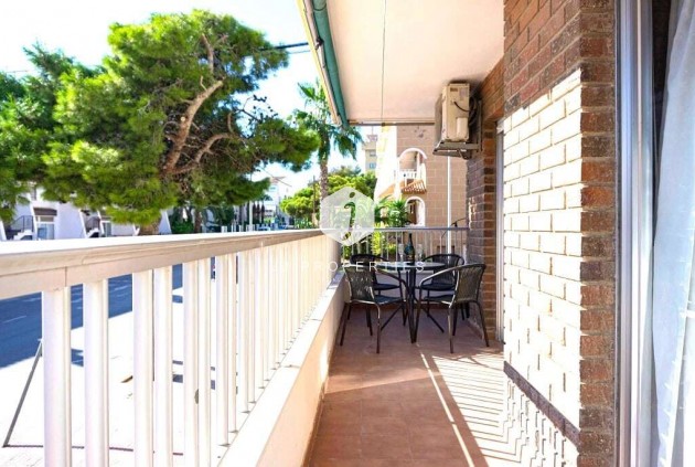 Z drugiej ręki - Mieszkanie w bloku -
Punta Prima - Costa Blanca