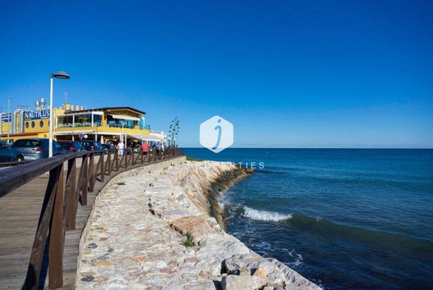 Z drugiej ręki - Mieszkanie w bloku -
Punta Prima - Costa Blanca