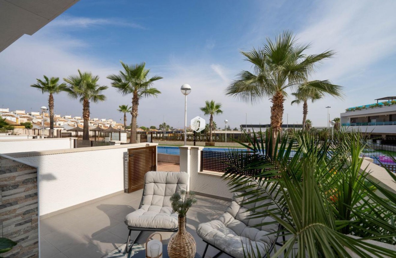 Tweedehands - duplex -
Los Balcones - Costa Blanca