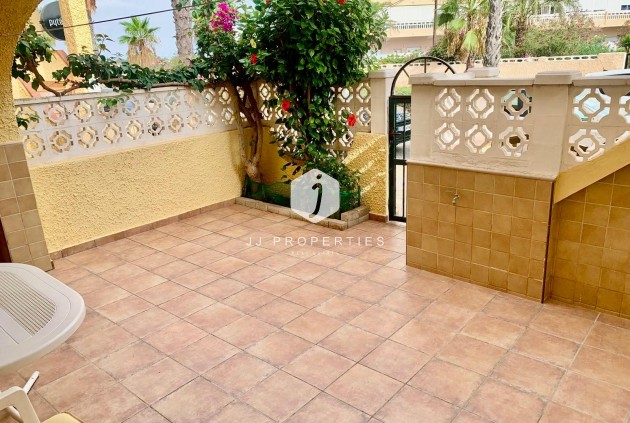 Tweedehands - Appartement / flat -
Torrevieja - La Mata