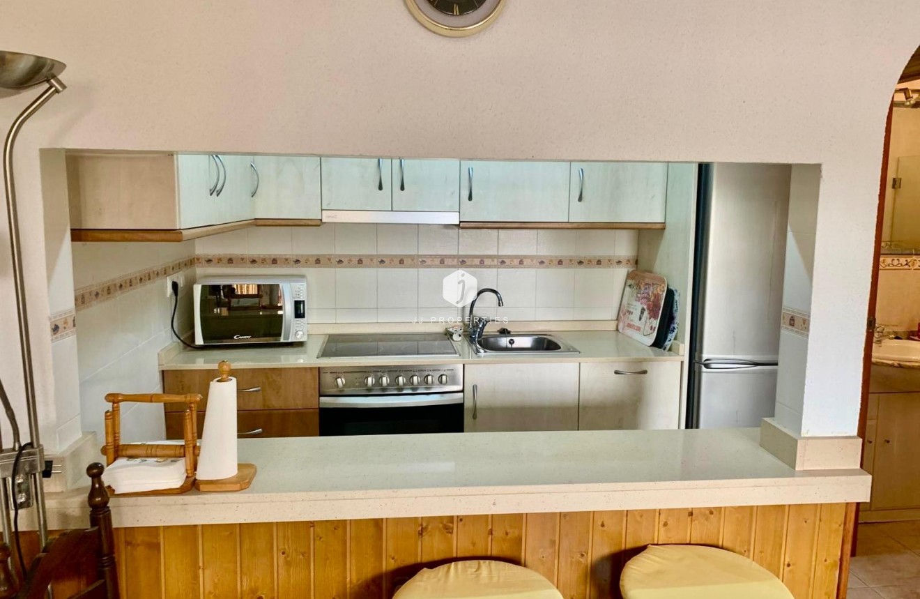 Tweedehands - Appartement / flat -
Torrevieja - La Mata