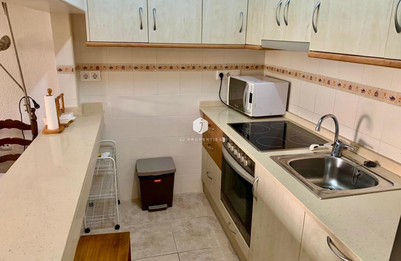 Tweedehands - Appartement / flat -
Torrevieja - La Mata