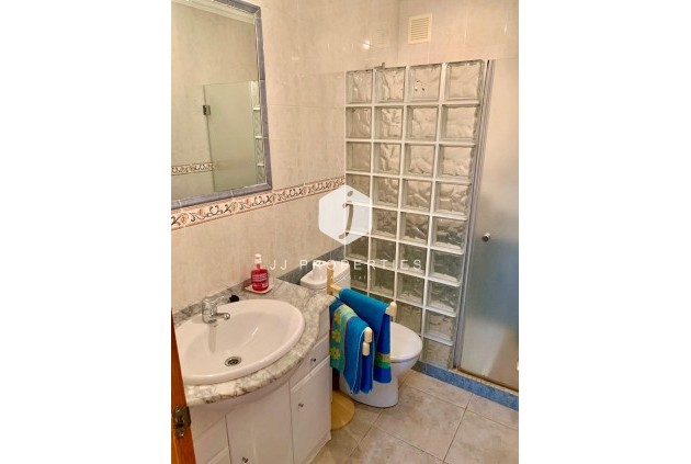 Tweedehands - Appartement / flat -
Torrevieja - La Mata