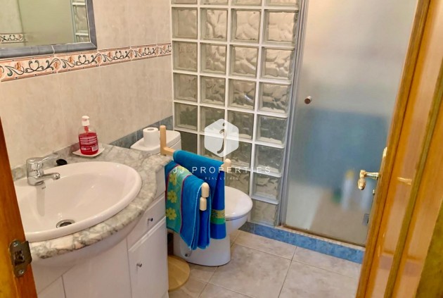 Tweedehands - Appartement / flat -
Torrevieja - La Mata