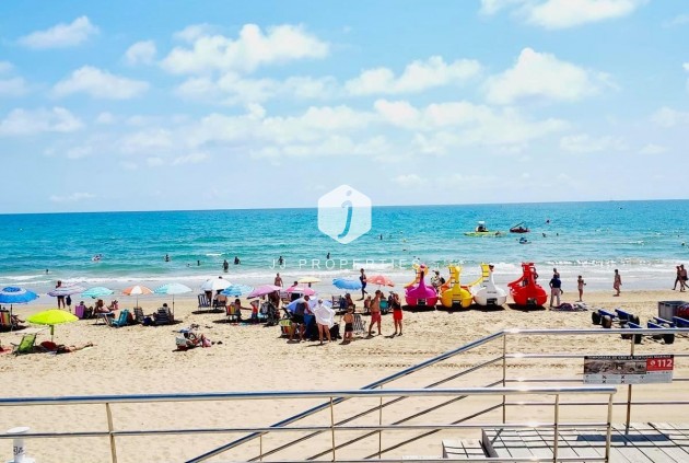 Tweedehands - Appartement / flat -
Torrevieja - La Mata