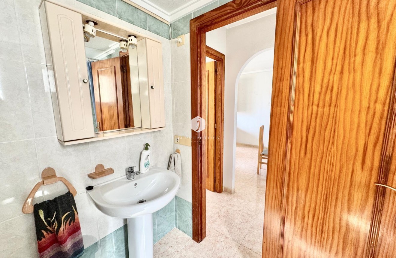 Tweedehands - Penthouse -
Torrevieja - El molino