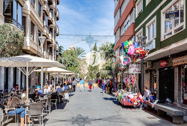 Tweedehands - Penthouse -
Torrevieja - El molino