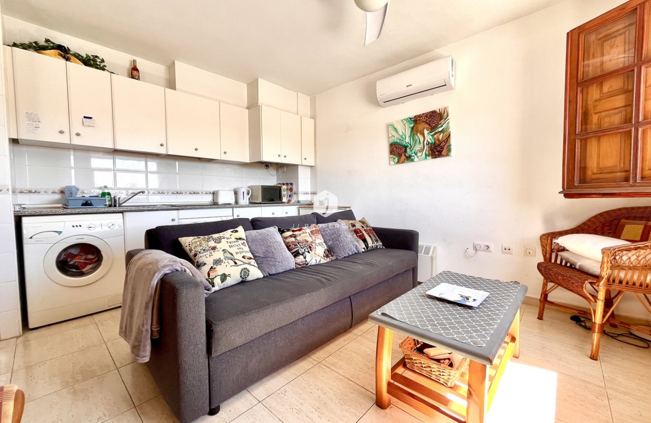 Tweedehands - Appartement / flat -
Playa Flamenca - Costa Blanca