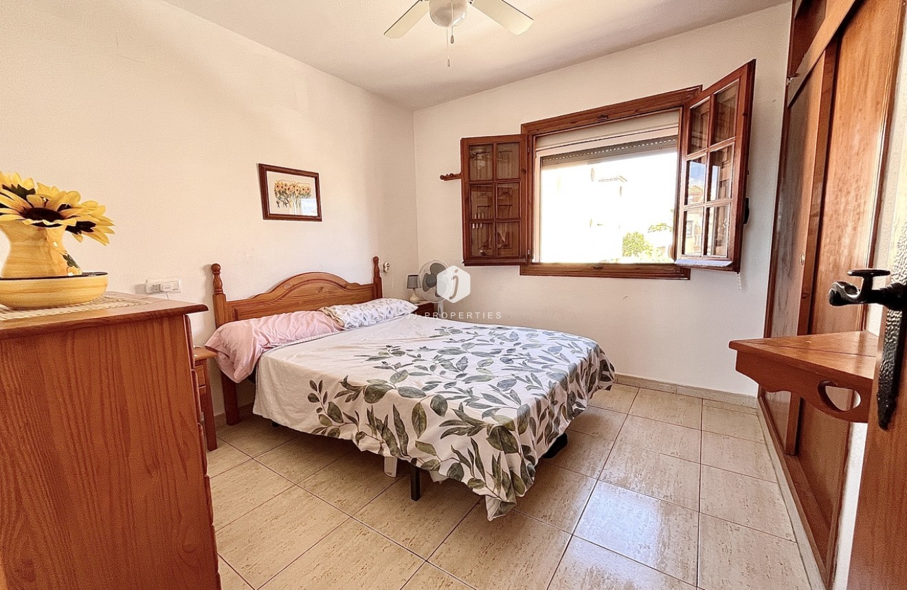 Tweedehands - Appartement / flat -
Playa Flamenca - Costa Blanca