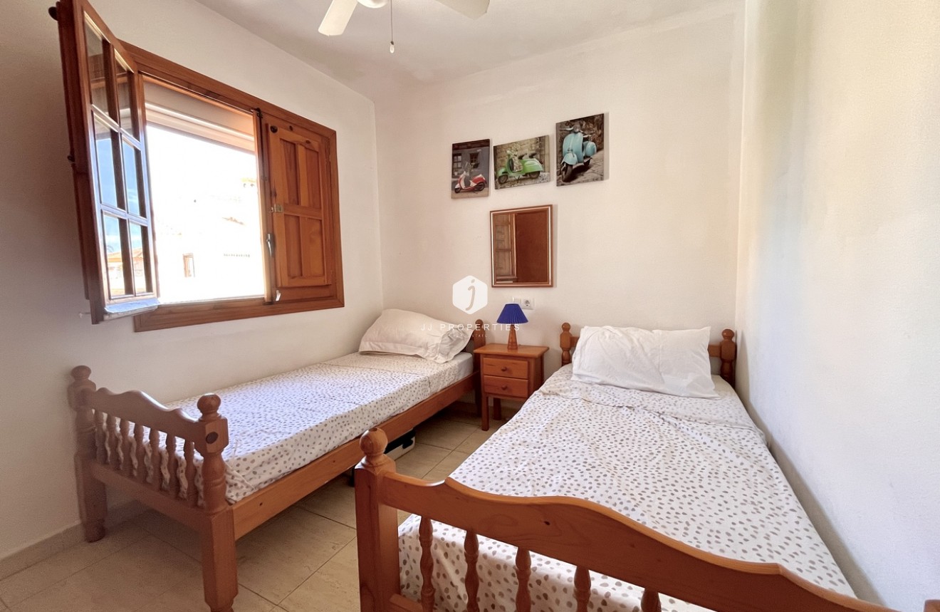 Tweedehands - Appartement / flat -
Playa Flamenca - Costa Blanca