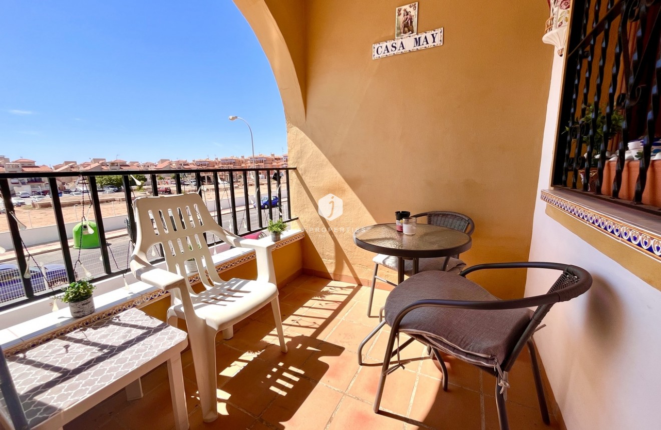 Tweedehands - Appartement / flat -
Playa Flamenca - Costa Blanca
