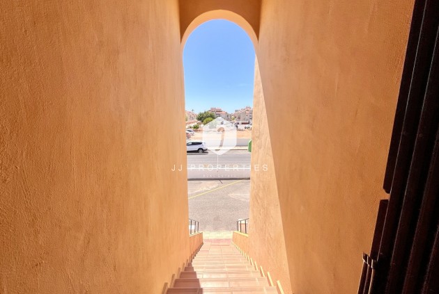 Tweedehands - Appartement / flat -
Playa Flamenca - Costa Blanca