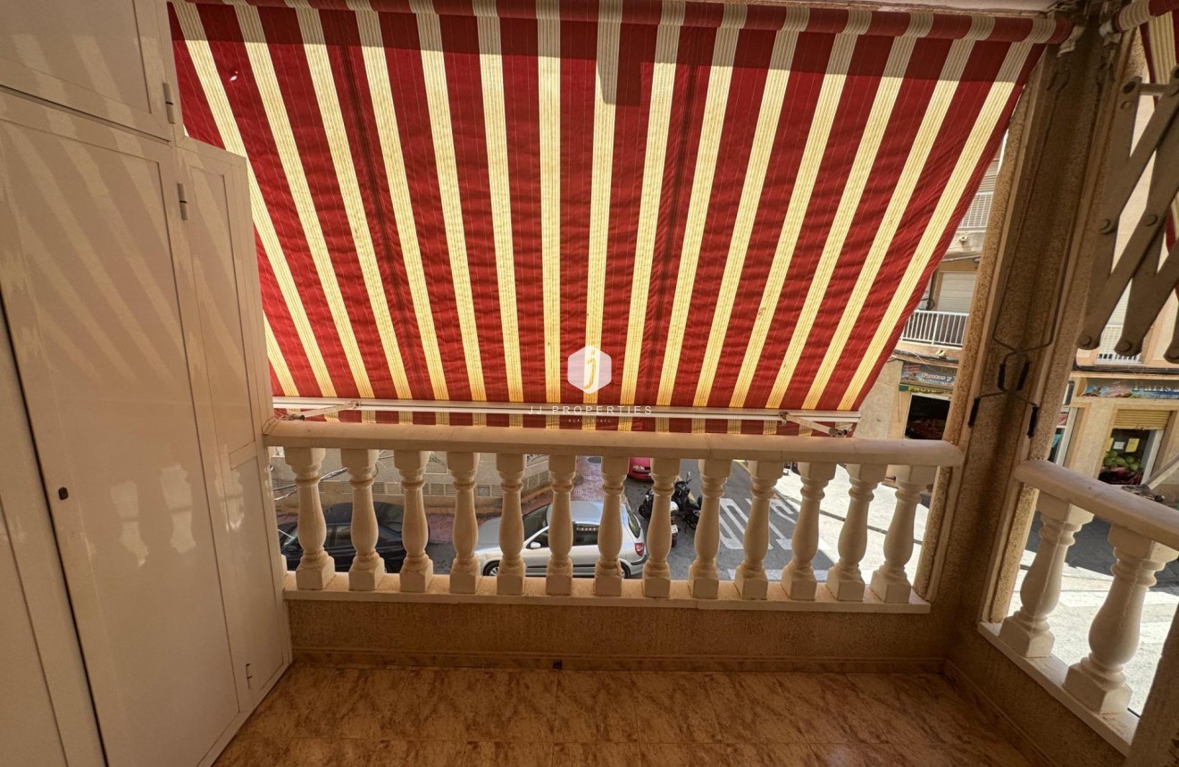 Tweedehands - Appartement / flat -
Torrevieja - Habaneras