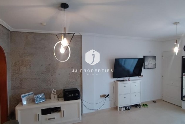 Z drugiej ręki - Mieszkanie w bloku -
Orihuela Costa - LOMAS CABO ROIG