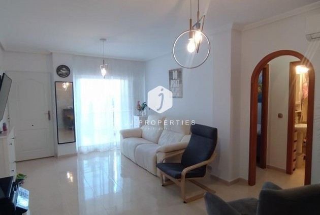 Z drugiej ręki - Mieszkanie w bloku -
Orihuela Costa - LOMAS CABO ROIG