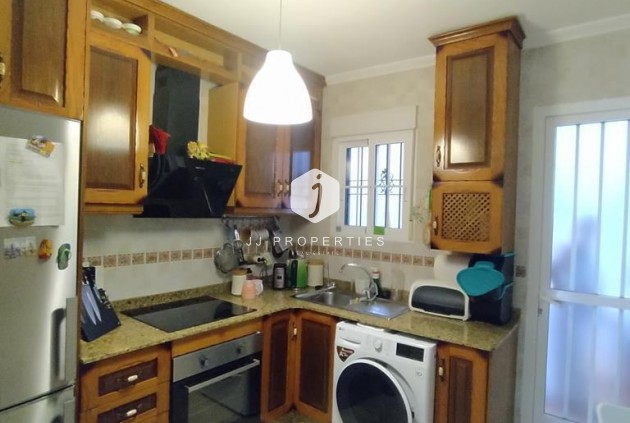 Z drugiej ręki - Mieszkanie w bloku -
Orihuela Costa - LOMAS CABO ROIG