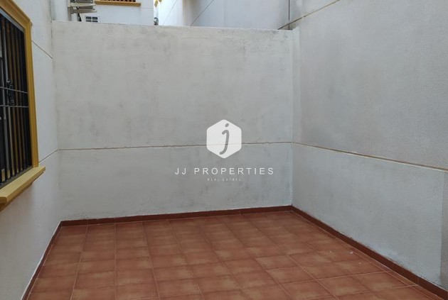 Z drugiej ręki - Mieszkanie w bloku -
Orihuela Costa - LOMAS CABO ROIG