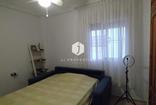 Z drugiej ręki - Mieszkanie w bloku -
Orihuela Costa - LOMAS CABO ROIG