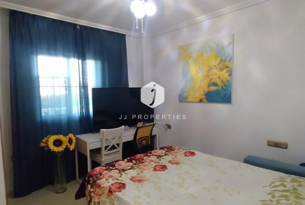 Z drugiej ręki - Mieszkanie w bloku -
Orihuela Costa - LOMAS CABO ROIG