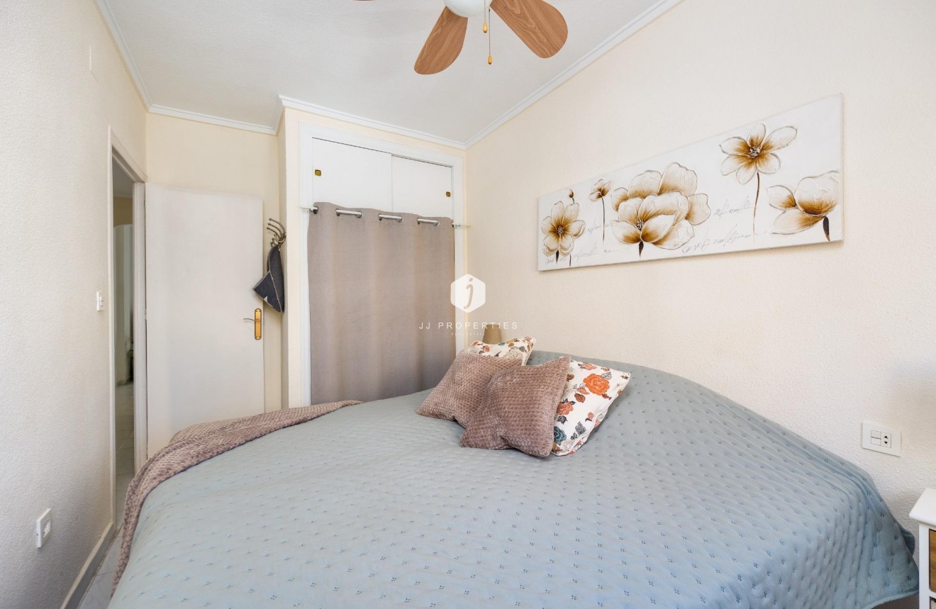 Tweedehands - Appartement / flat -
Torrevieja - Torreblanca