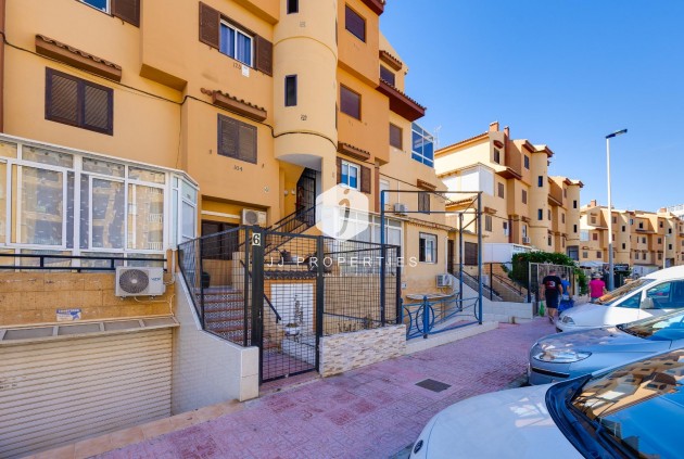 Tweedehands - Appartement / flat -
Torrevieja - Torreblanca