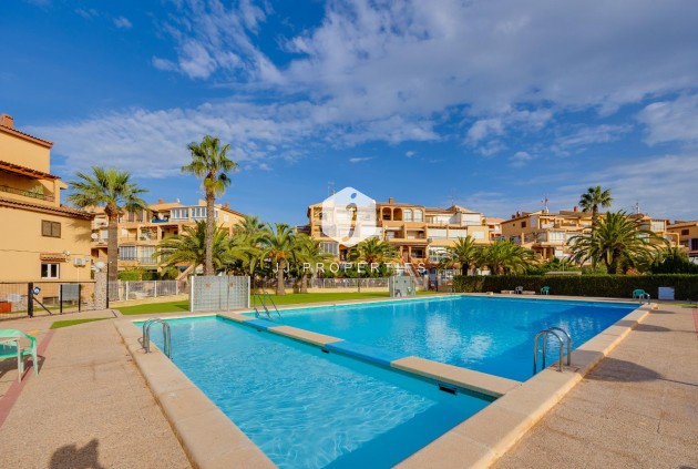 Tweedehands - Appartement / flat -
Torrevieja - Torreblanca