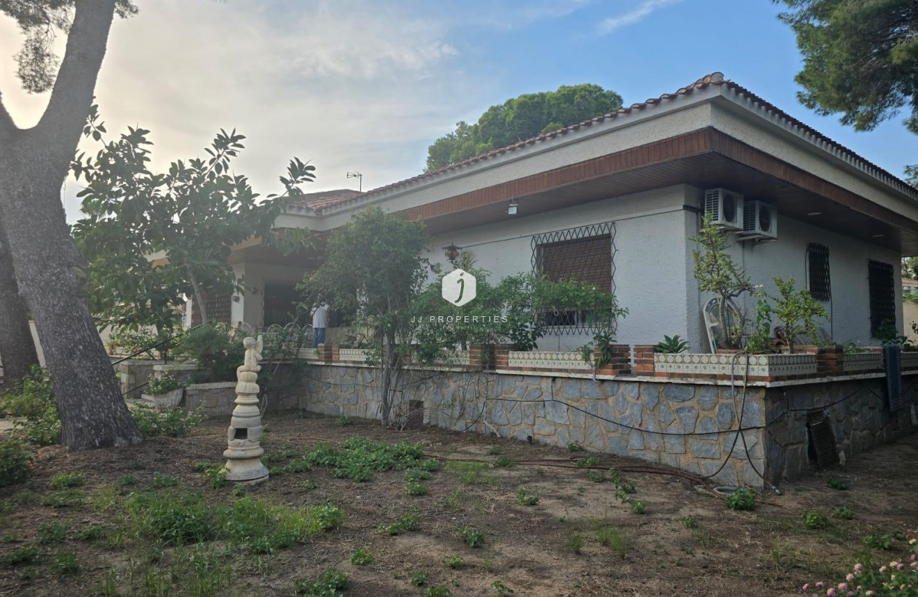 Tweedehands - Villa -
Orihuela Costa - Campoamor