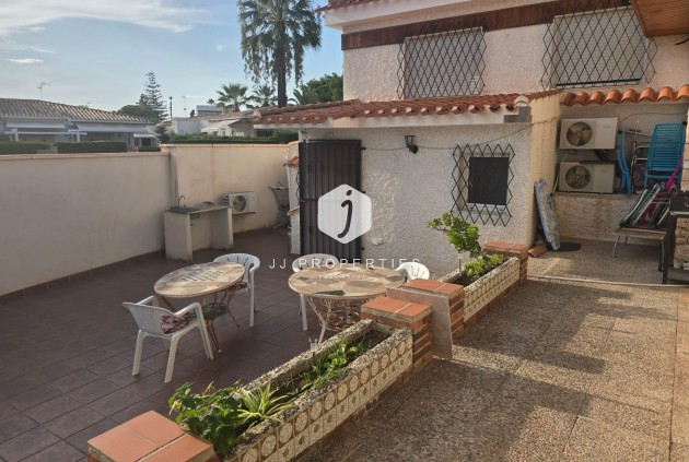 Tweedehands - Villa -
Orihuela Costa - Campoamor