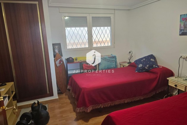 Tweedehands - Villa -
Orihuela Costa - Campoamor