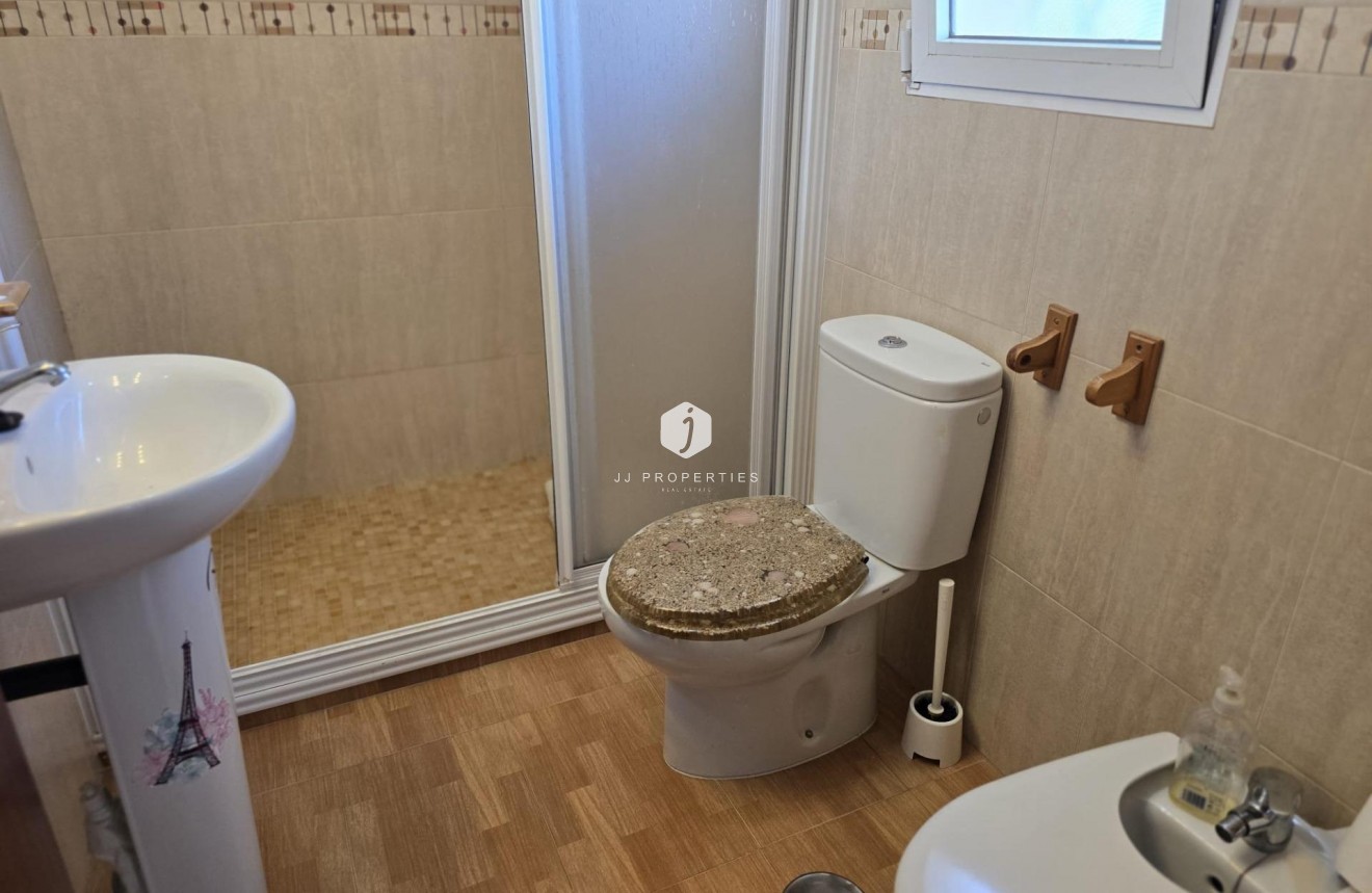 Tweedehands - Villa -
Orihuela Costa - Campoamor