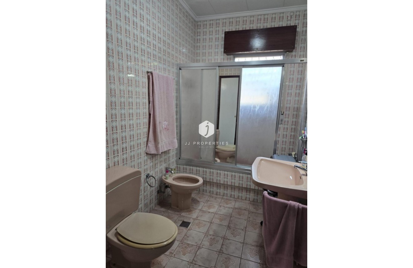 Tweedehands - Villa -
Orihuela Costa - Campoamor