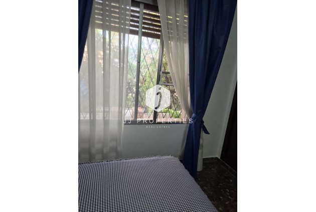 Tweedehands - Villa -
Orihuela Costa - Campoamor