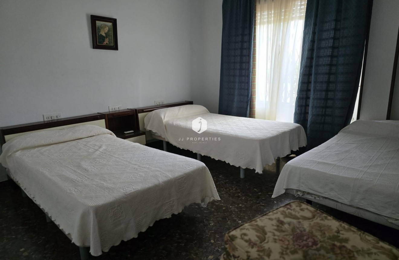 Tweedehands - Villa -
Orihuela Costa - Campoamor