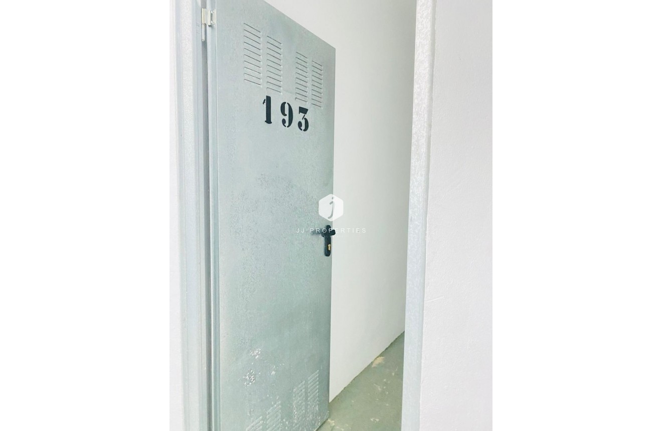 Z drugiej ręki - Mieszkanie w bloku -
Orihuela Costa - Altos De Campoamor