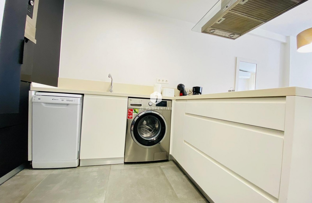 Z drugiej ręki - Mieszkanie w bloku -
Orihuela Costa - Altos De Campoamor