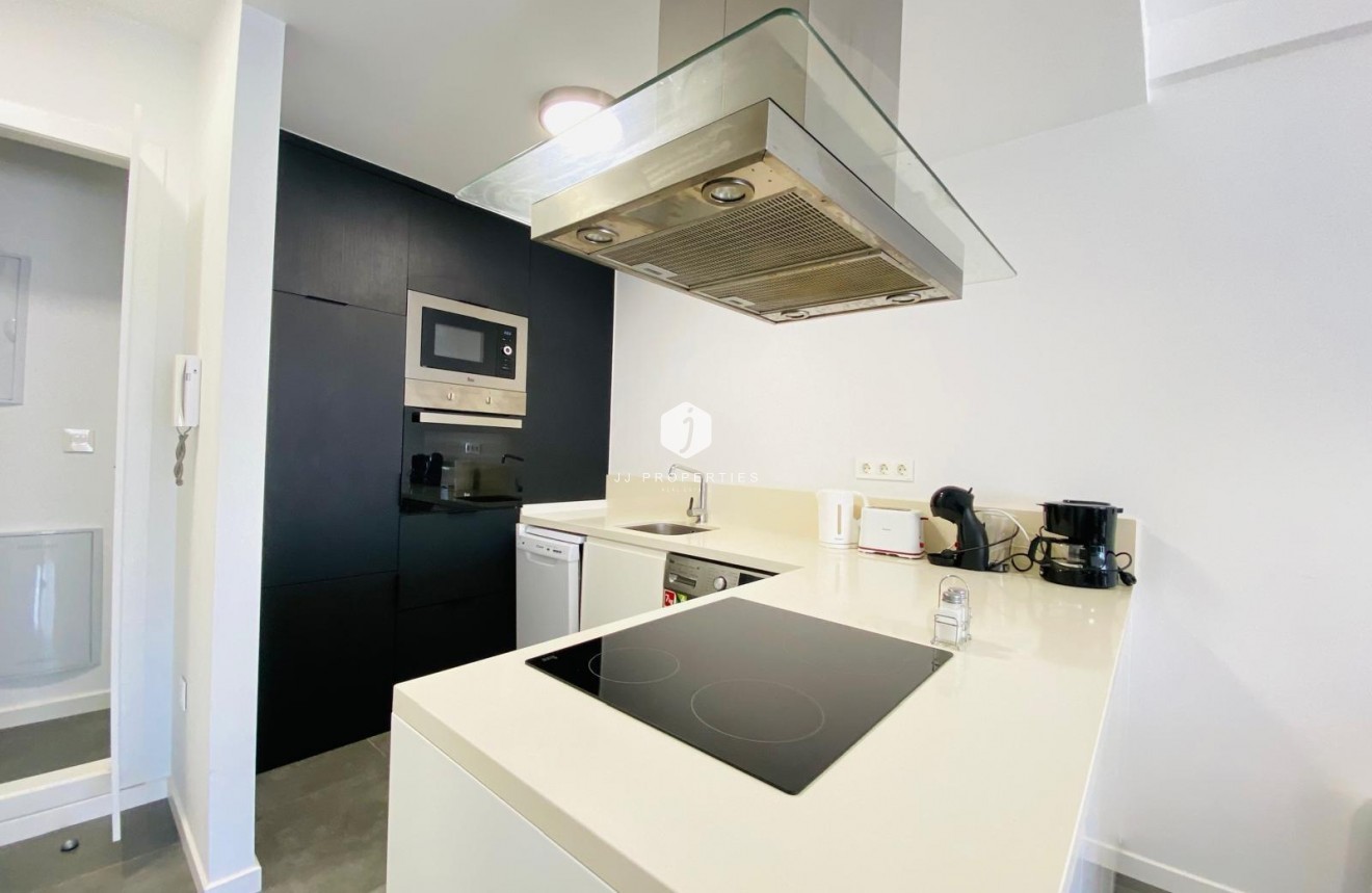 Z drugiej ręki - Mieszkanie w bloku -
Orihuela Costa - Altos De Campoamor