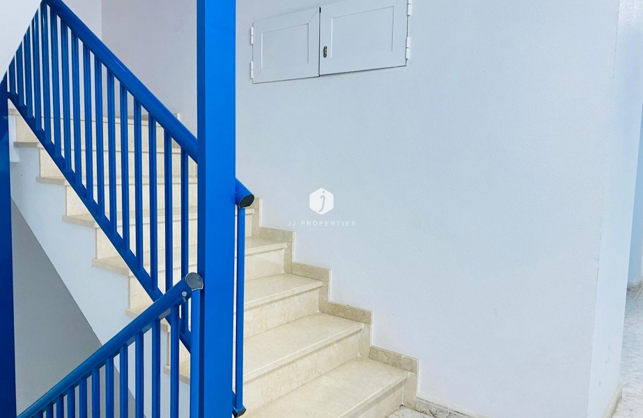 Z drugiej ręki - Mieszkanie w bloku -
Orihuela Costa - Altos De Campoamor