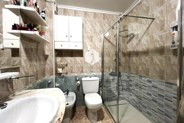 Tweedehands - Appartement / flat -
Guardamar del Segura - Pueblo