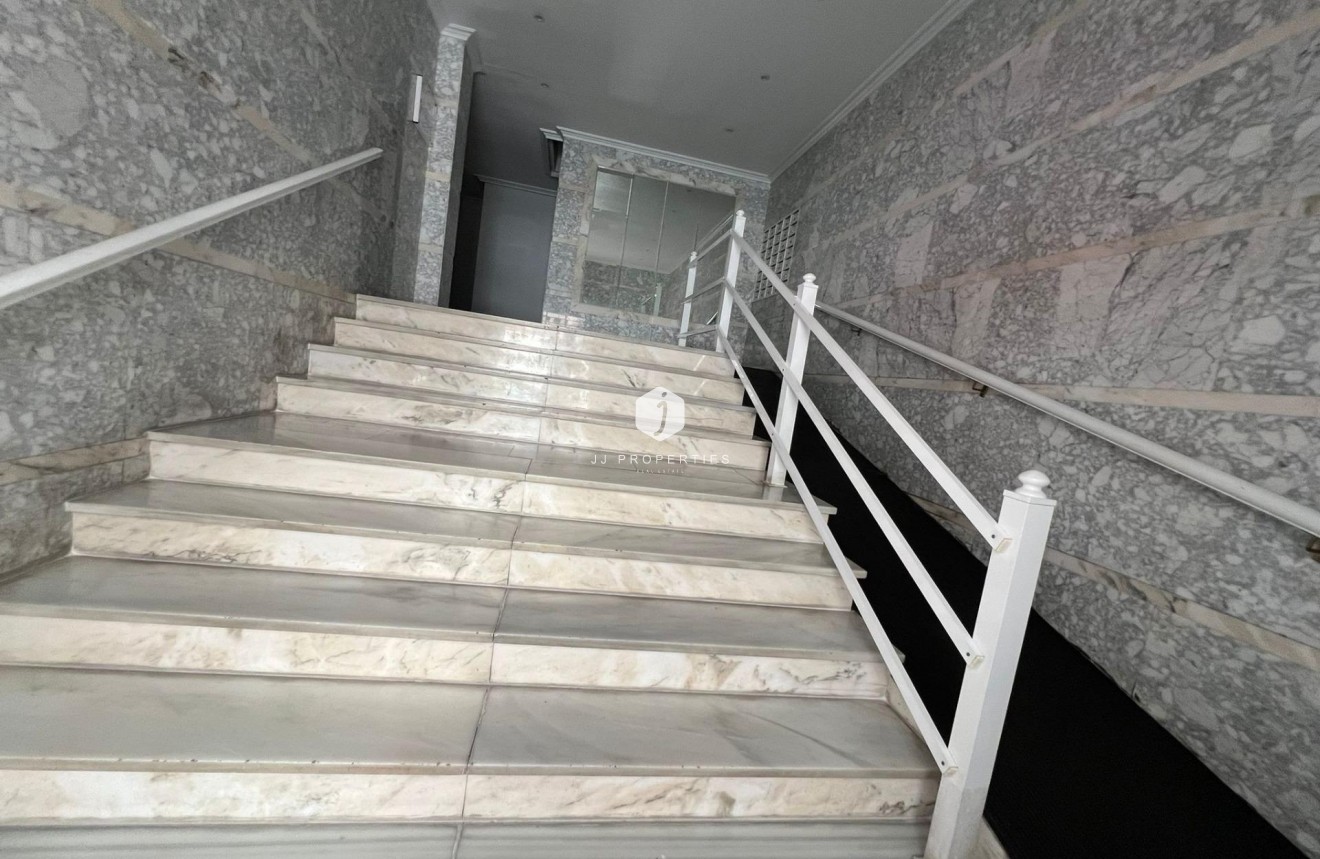 Tweedehands - Appartement / flat -
Guardamar del Segura - Pueblo