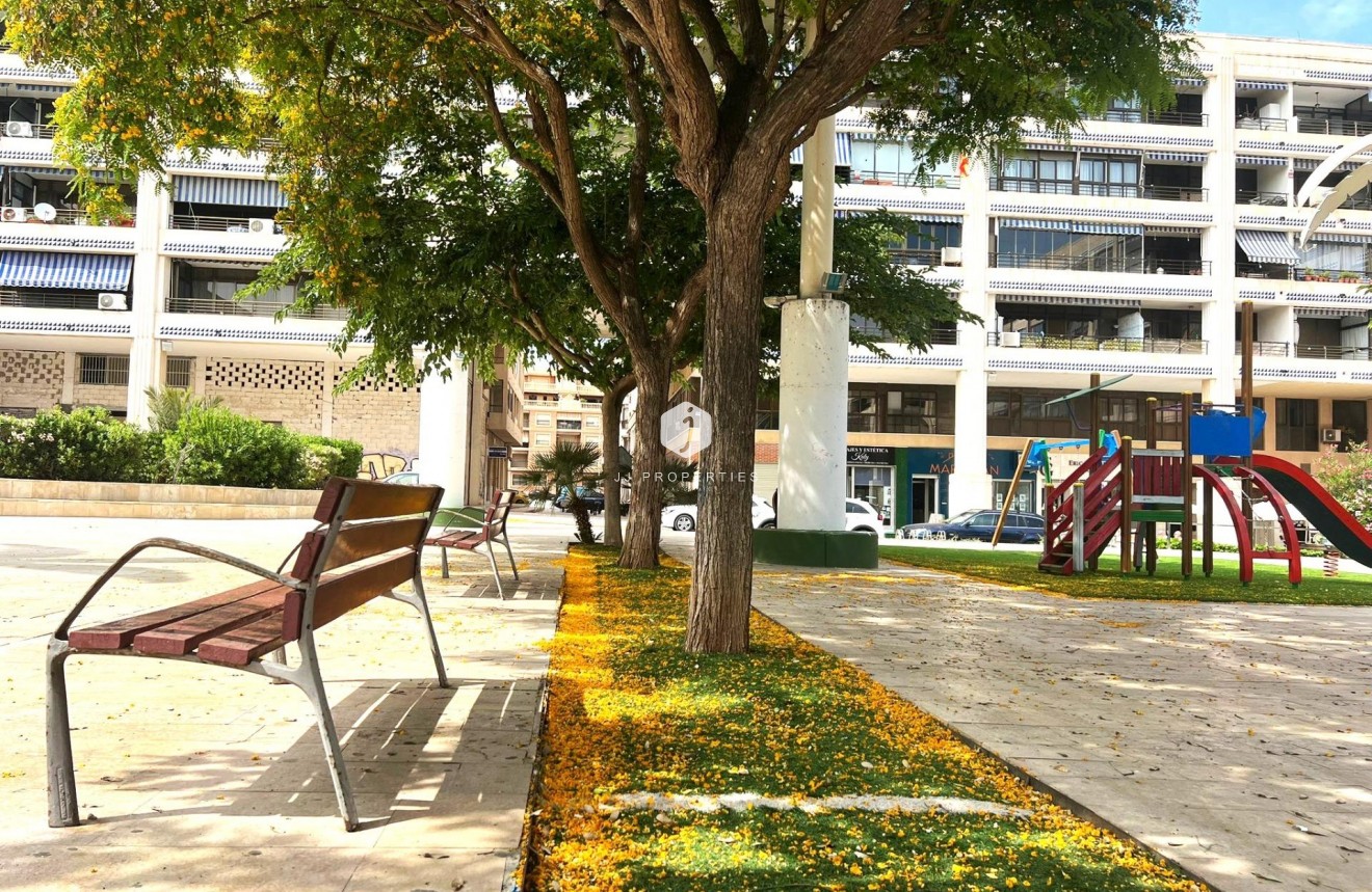 Tweedehands - Appartement / flat -
Guardamar del Segura - Pueblo