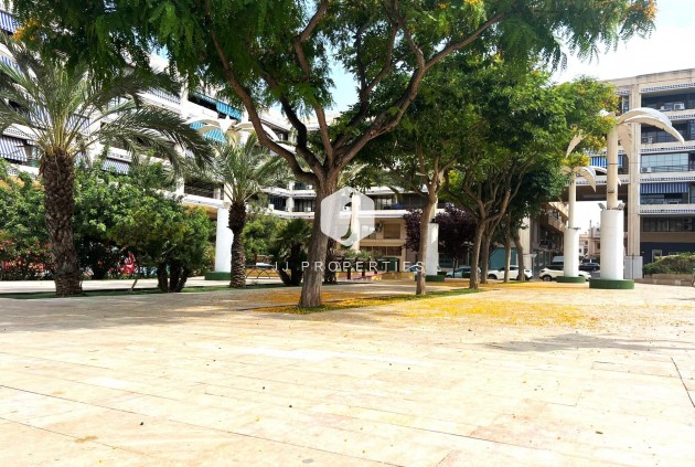 Tweedehands - Appartement / flat -
Guardamar del Segura - Pueblo