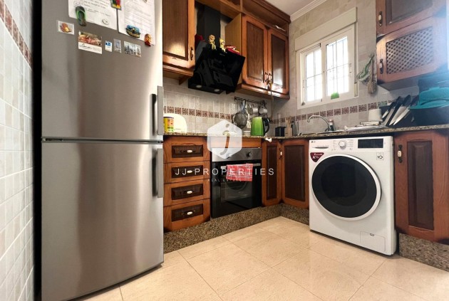 Z drugiej ręki - Mieszkanie w bloku -
Orihuela Costa - Lomas De Cabo Roig-los Dolses